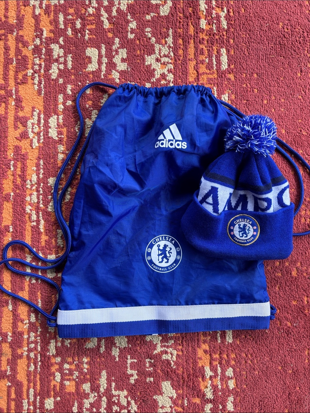 adidas Chelsea FC blue drawstring bag with pom pom beanie